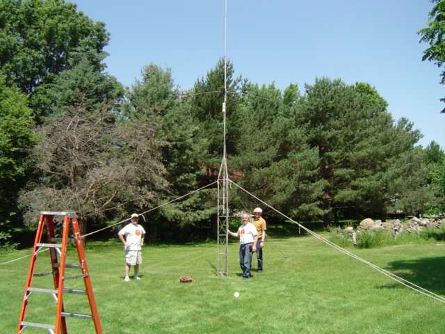 Vertical antenna photo
